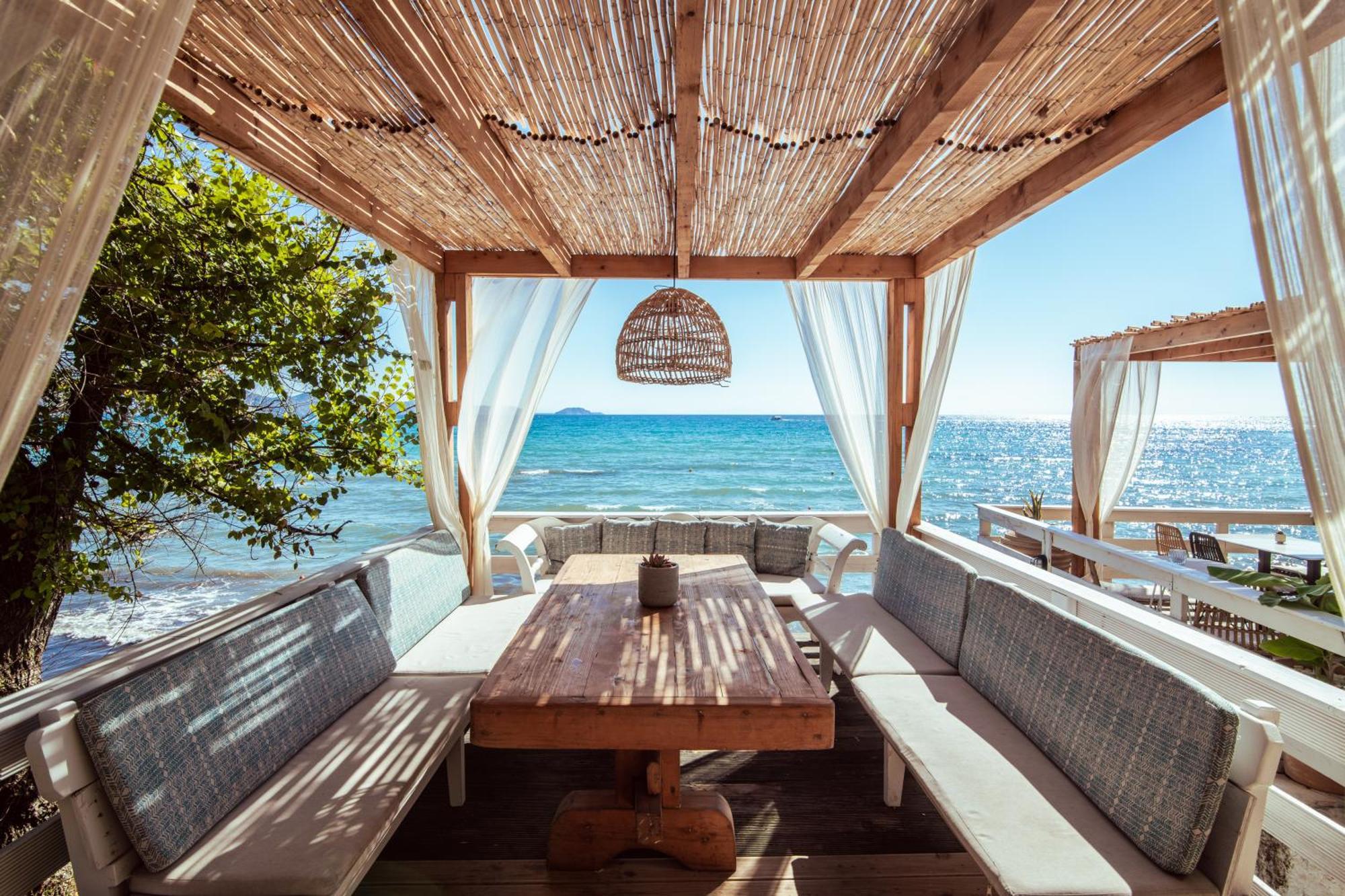 Porto Koukla Hotel